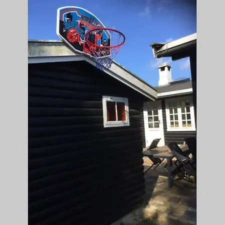 Eldorado For Children In - 5brs 2 Bthrs * Liseleje